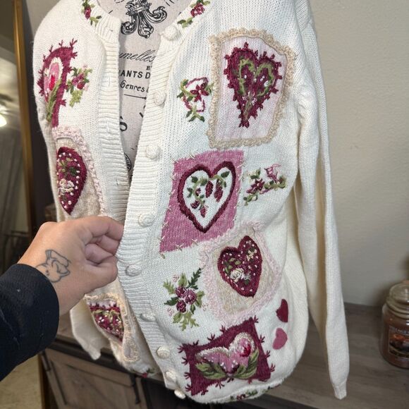 Vintage Heirloom Collectibles Heart Embroidered Knit Cardigan Sz L Cottage Y2k - Picture 4 of 9